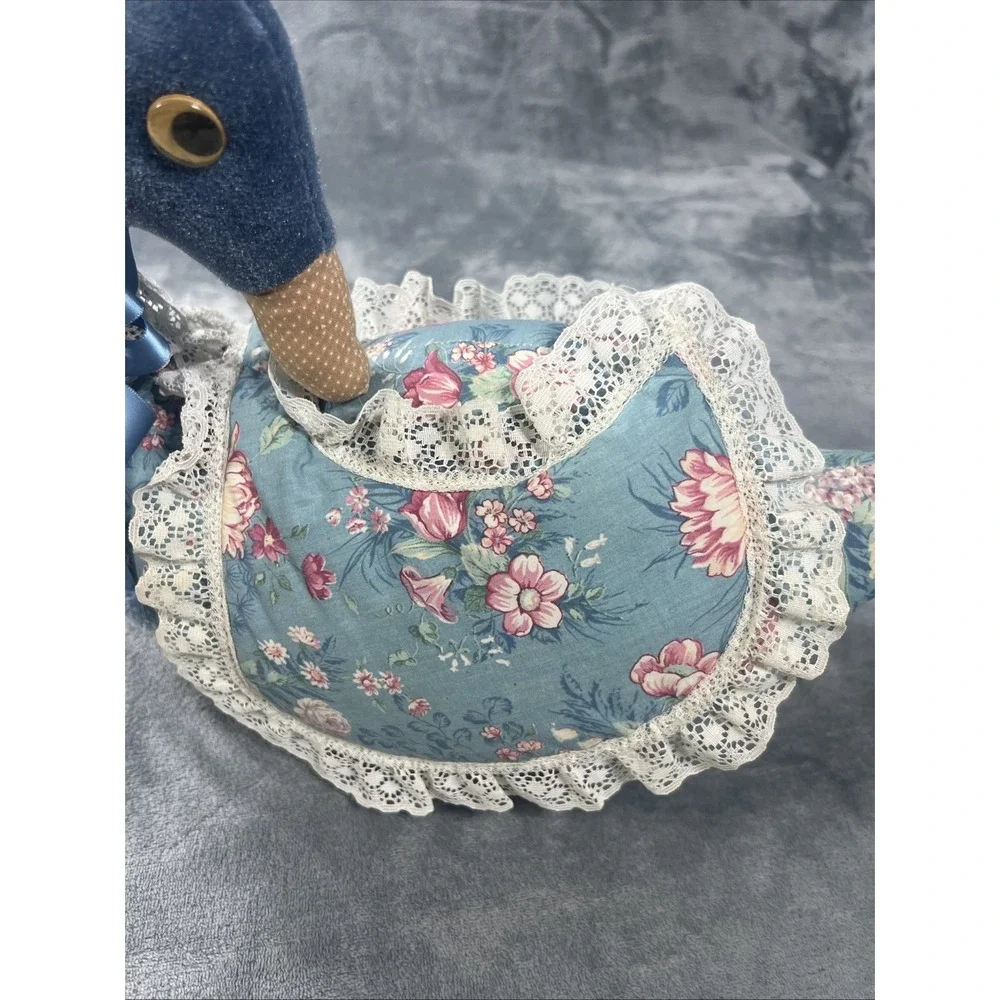 Vintage Country Goose Figurine Farmhouse Decor Stuffed Cottage‎ Blue Floral Lace